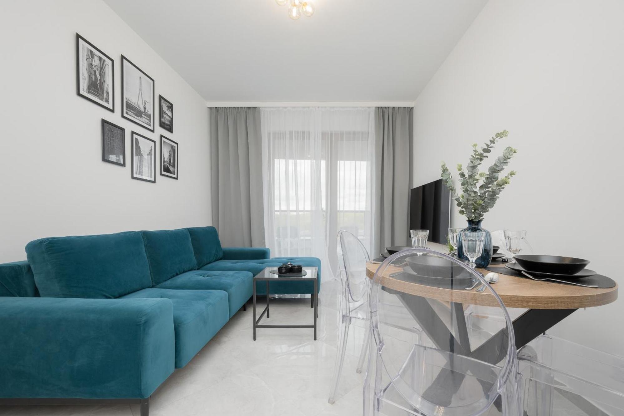 Apartment With Balcony & Parking In Warsaw By Noclegi Renters Εξωτερικό φωτογραφία