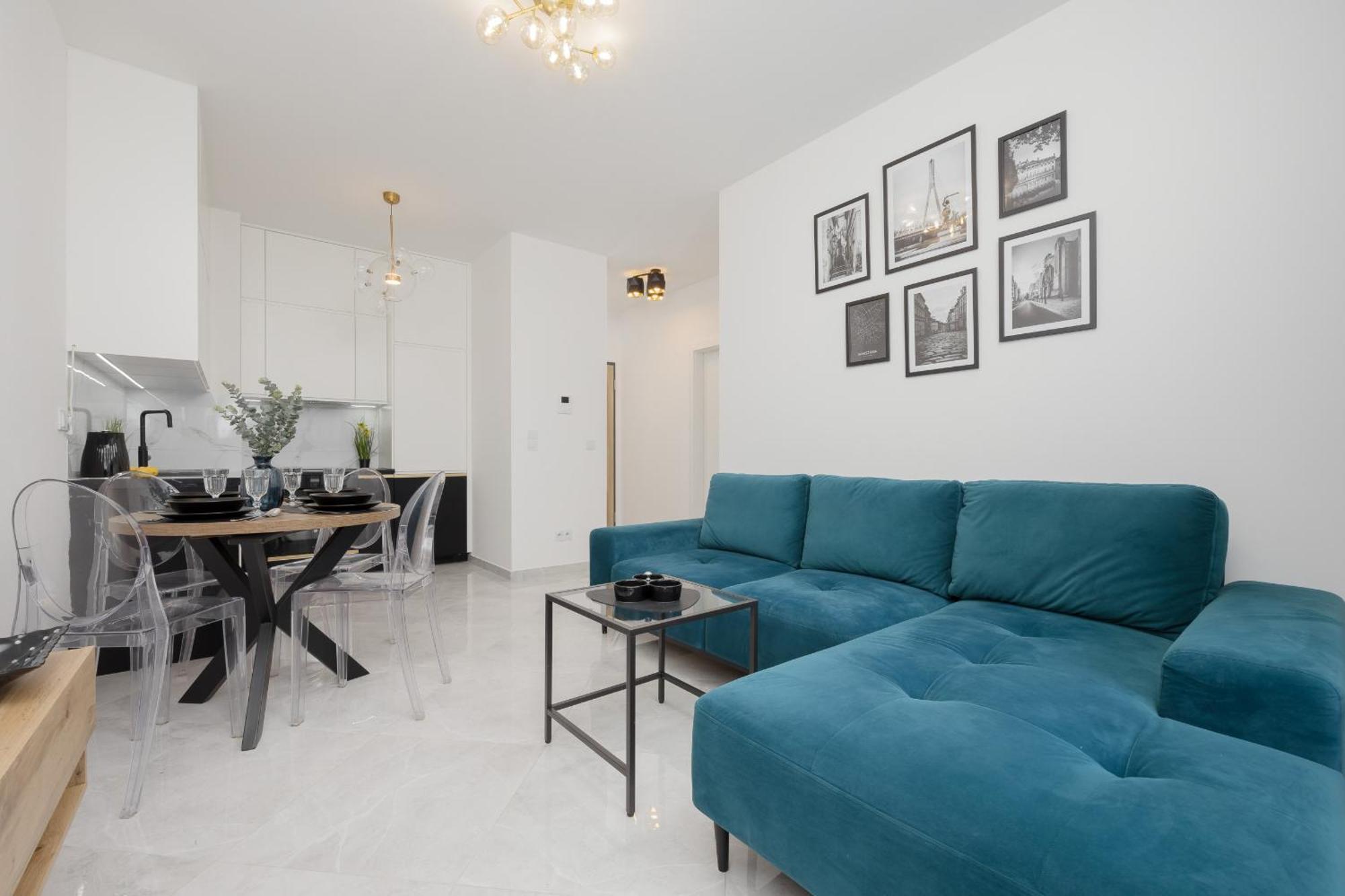 Apartment With Balcony & Parking In Warsaw By Noclegi Renters Εξωτερικό φωτογραφία